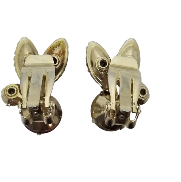 VINTAGE PINK, RED & AURORA BOREALIS GLASS RHINESTONE GOLDTONE CLIP ON EARRINGS - Picture 5 of 5